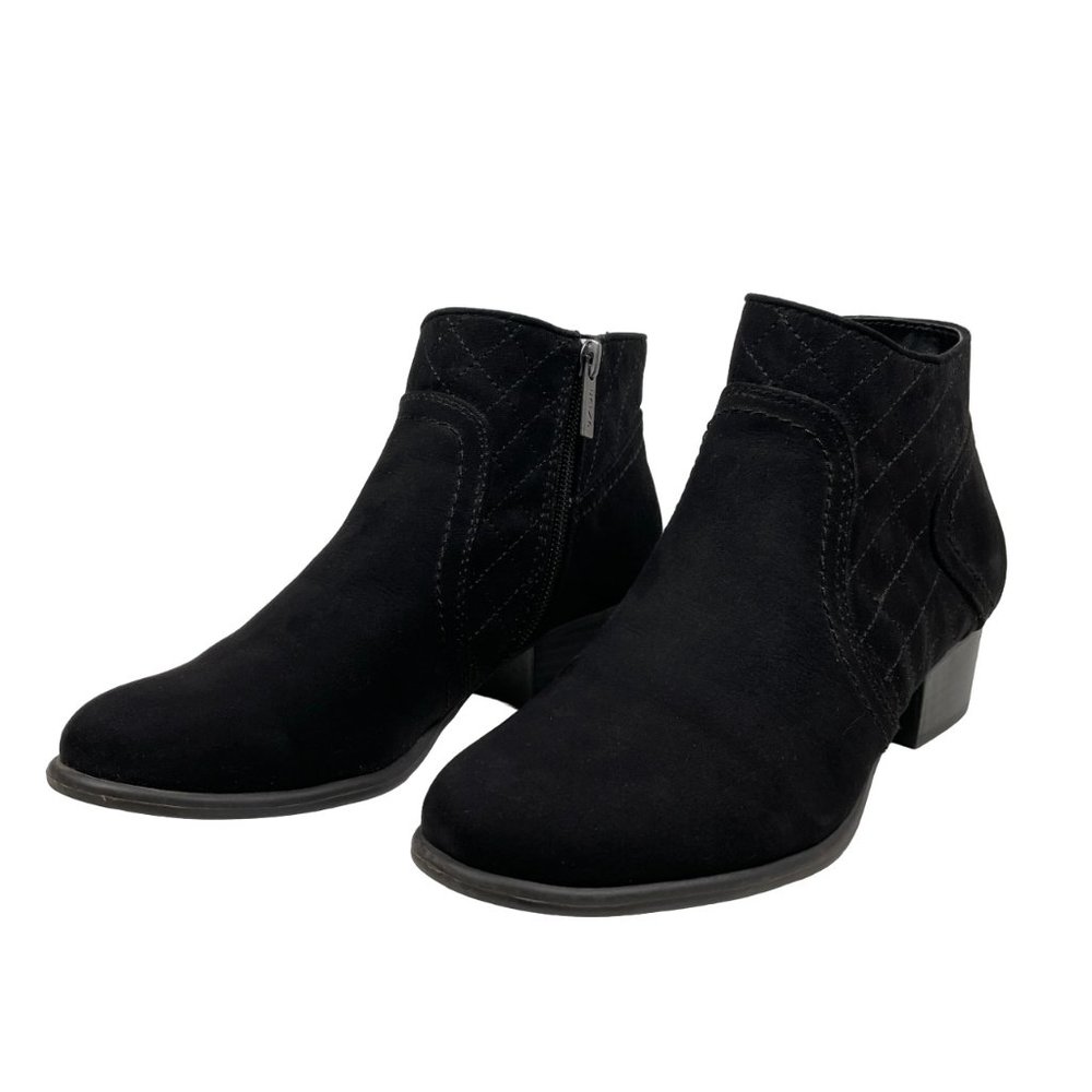 Unisa Women’s Black Suede Inside Zip Quilted Side Pattern Ankle Boots Size 7.5
